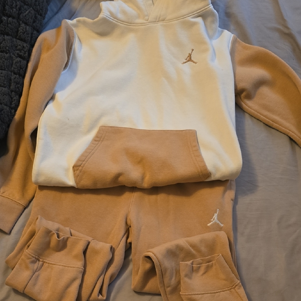 Jordan Kids' Cream and Tan Hoodie Set